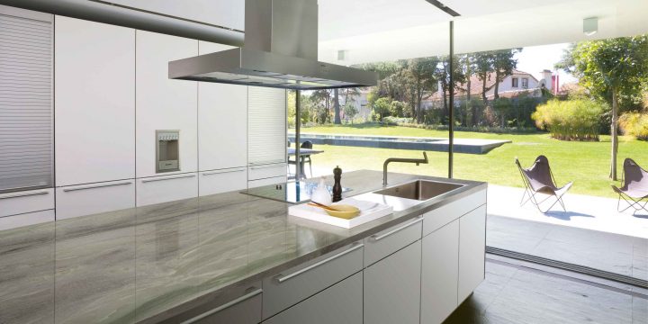 white-granite-worktops